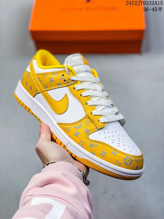 公司级带半码耐克nike Sb Zoom Dunk Low 板鞋 系列经典百搭休闲运动板鞋 鞋舌的填充，使舒适性大大提升，同时也更方便穿脱中底部分则加入了脚感柔