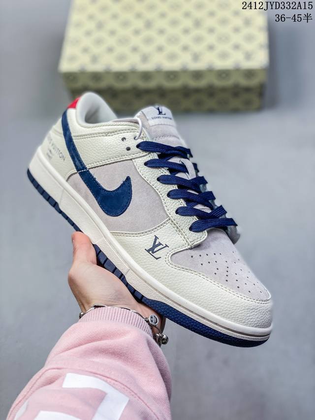 公司级带半码耐克nike Sb Zoom Dunk Low 板鞋 系列经典百搭休闲运动板鞋 鞋舌的填充，使舒适性大大提升，同时也更方便穿脱中底部分则加入了脚感柔