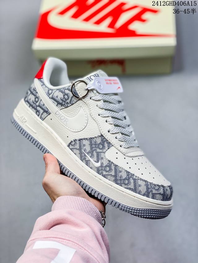 公司级带半码耐克nike Air Force 1 Mid 07 空军一号低帮百搭休闲运动板鞋。柔软、弹性十足的缓震性能和出色的中底设计，横跨复古与现代的外型结合