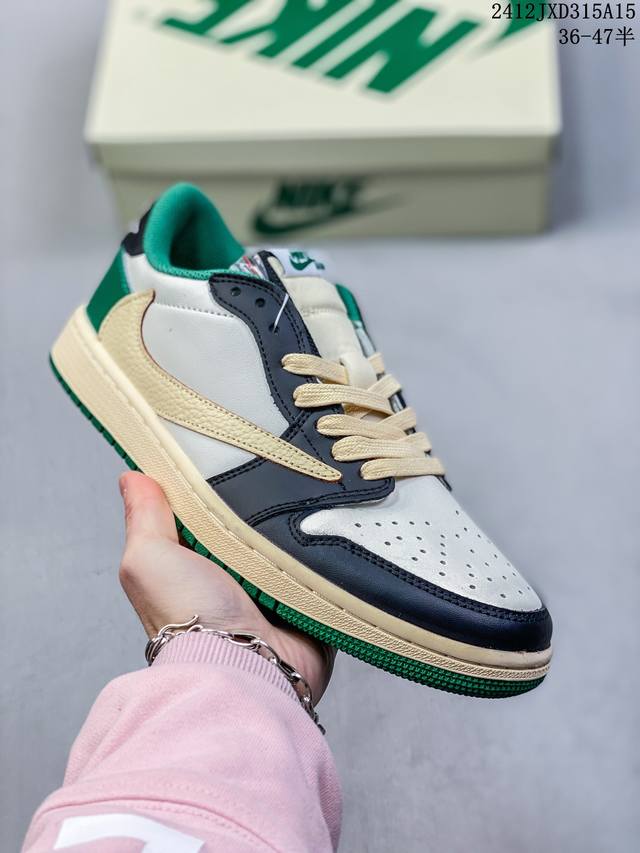 Travis Scott X Fragment Design X Jordan Air Jordan 1 Low Og Sp 倒钩2.0 三方联名闪电 低帮 篮