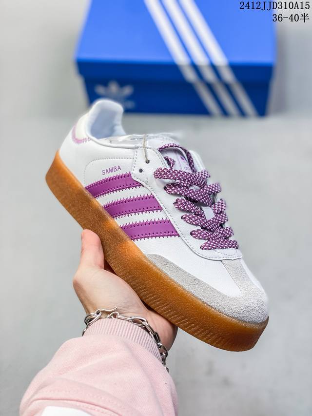 Adidas 阿迪达斯 男女运动鞋 三叶草 Hello Kitty 猫 Sambavegan休闲鞋德训复古板鞋经典运动鞋，采用环保设计的焕新adidas Sam