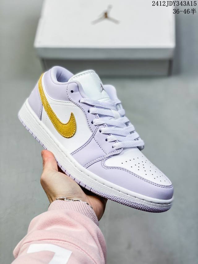 公司级nike Air Jordan 1 Low Aj1乔1低帮休闲板鞋 同步官方配色 头层皮打造 正确满胶鞋垫 四线拉帮 原厂织唛标 鞋舌高弹海绵填充 官方货