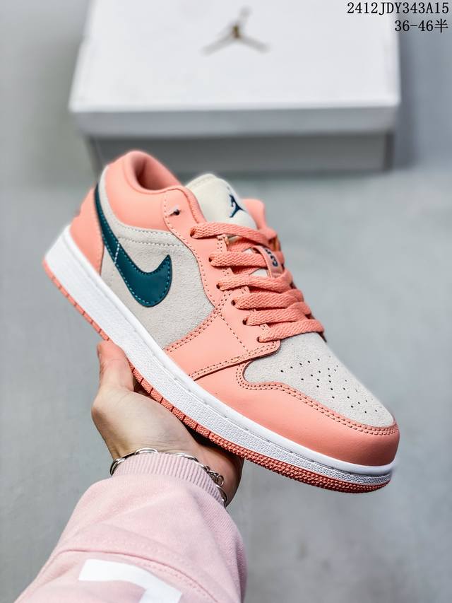 公司级nike Air Jordan 1 Low Aj1乔1低帮休闲板鞋 同步官方配色 头层皮打造 正确满胶鞋垫 四线拉帮 原厂织唛标 鞋舌高弹海绵填充 官方货