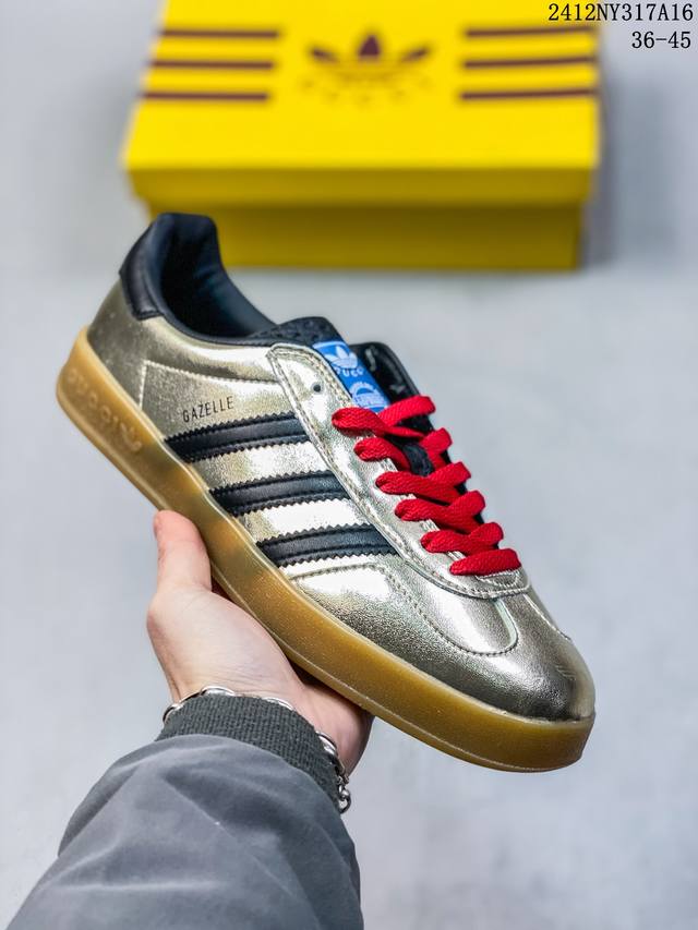 Adidas Originals X Gucci古驰 Gazelle 织物皮革 联名经典平底系带低帮板鞋男女款米棕 满印 尺码：36-45 编码：12Ny317