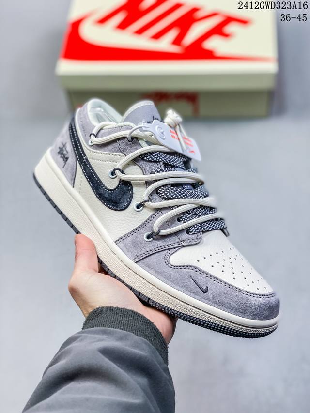 海外爆款限量发售！公司级 Nike Sb Dunk Low“斯图西联名 绑带灰白藏蓝勾” 周年高端定制 低帮休闲板鞋 定制鞋盒 大厂纯原品质出货 超高清洁度 皮