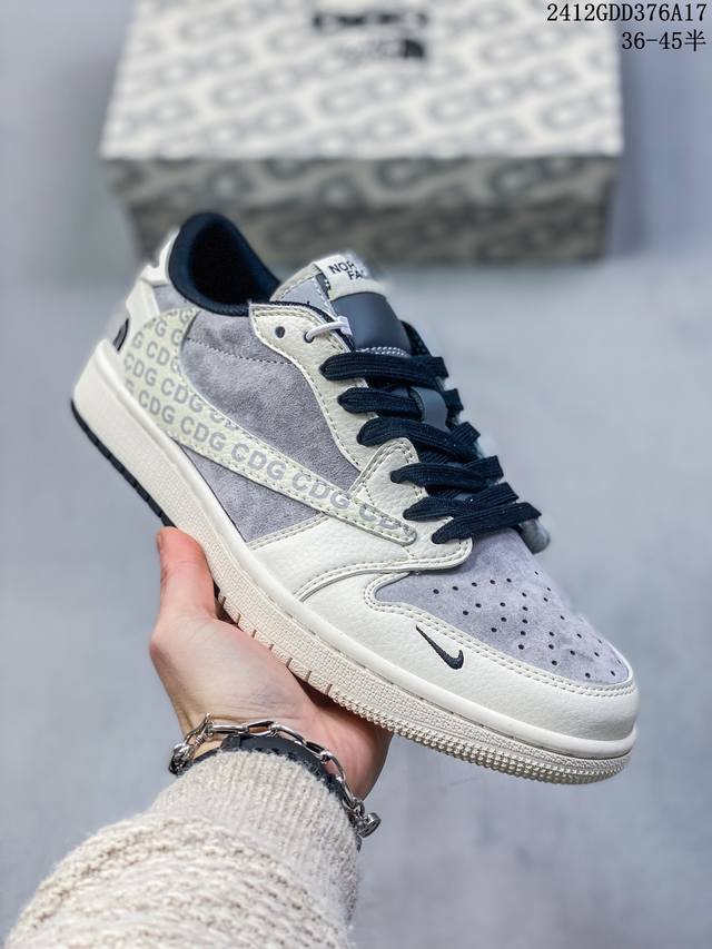 Travis Scott X Fragment Design X Jordan Air Jordan 1 Low Og Sp “北面联名 印花拼接灰猪八” 多方