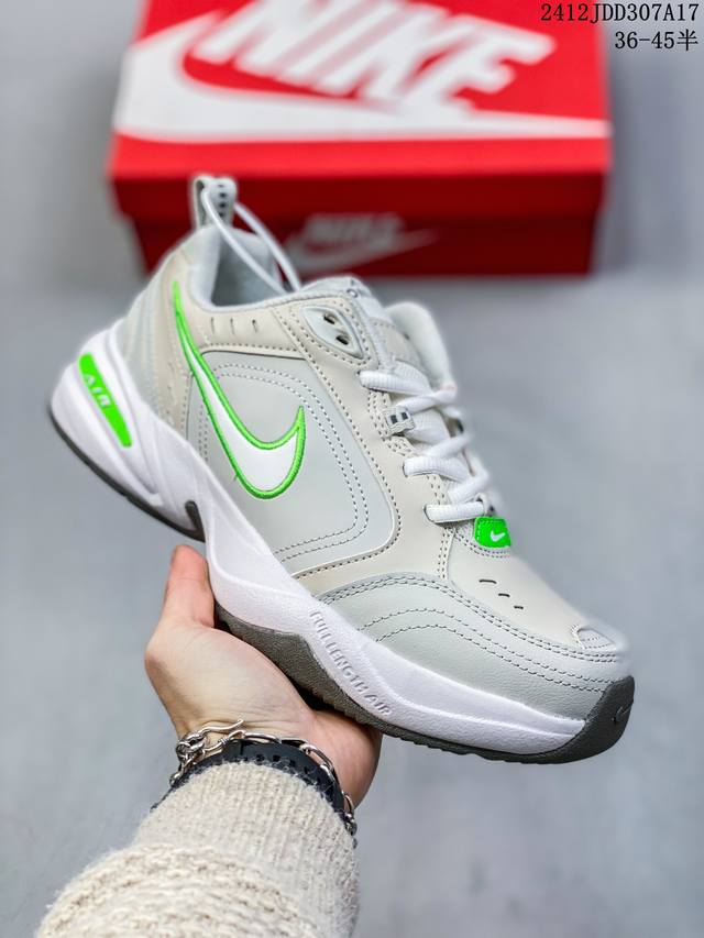 真标 耐克 Nike Air Monarch Iv男女子训练鞋厚底老爹鞋休闲复古运动鞋。Nike Air Monarch Iv 运动鞋为你打造出众的训练装备，耐