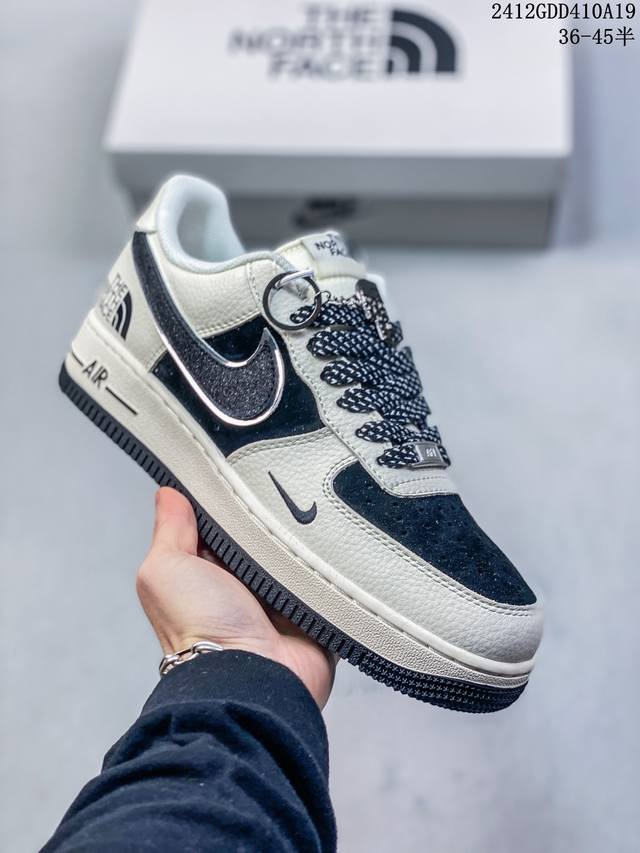 公司级带半码 耐克nike Air Force 1 Mid 07 空军一号低帮百搭休闲运动板鞋。柔软、弹性十足的缓震性能和出色的中底设计，横跨复古与现代的外型结