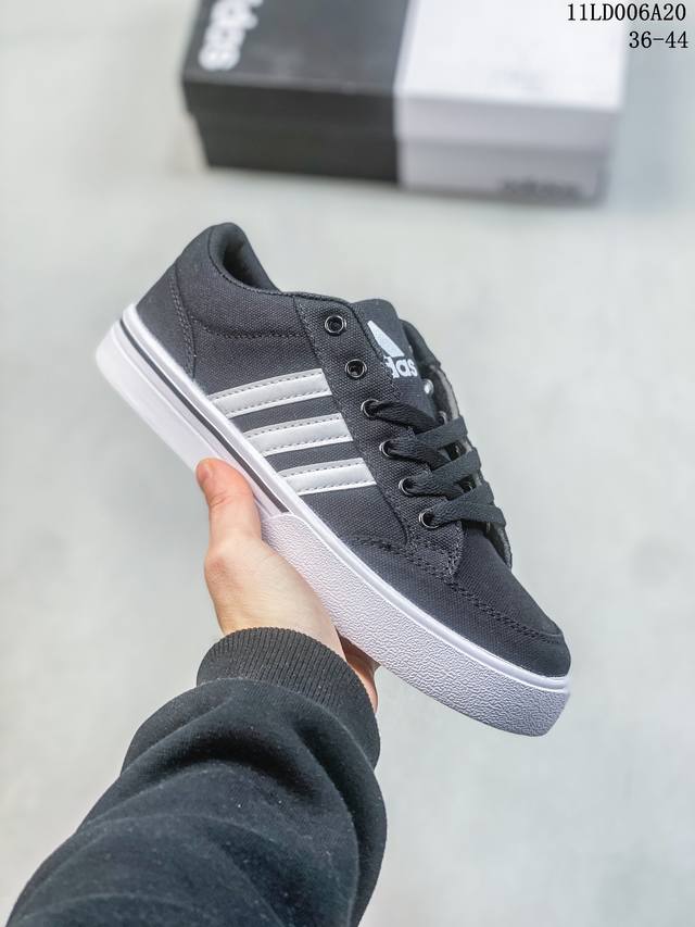 阿迪达斯 Adidas Nizza 校园板鞋 低帮系带 帆布鞋 三叶草低帮板鞋 货号：G17649 码数：36 37 38 39 40 41 42 43 44