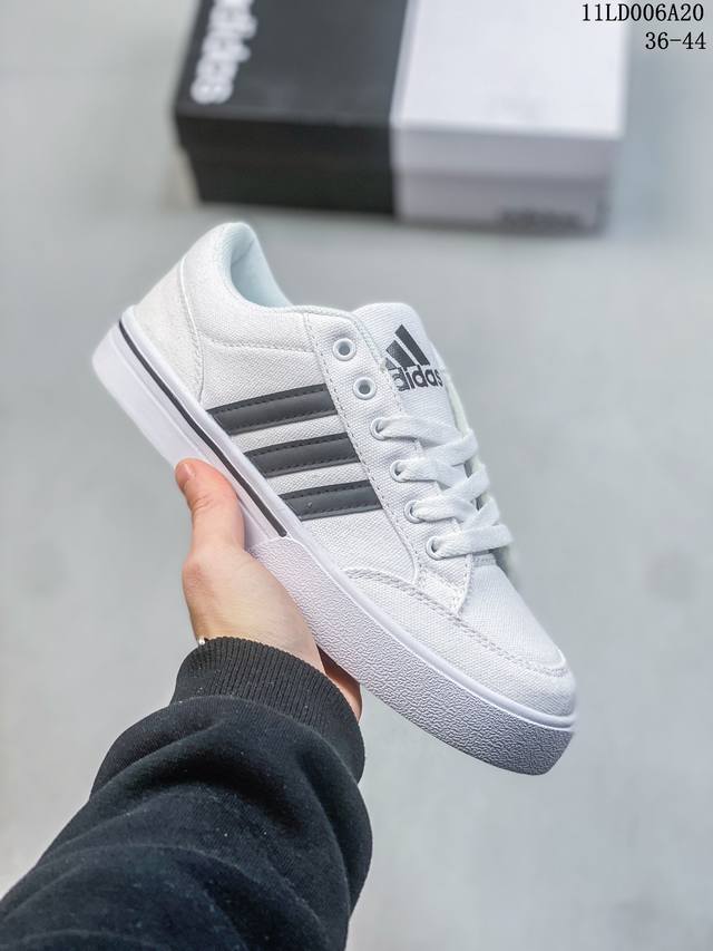 阿迪达斯 Adidas Nizza 校园板鞋 低帮系带 帆布鞋 三叶草低帮板鞋 货号：G17649 码数：36 37 38 39 40 41 42 43 44