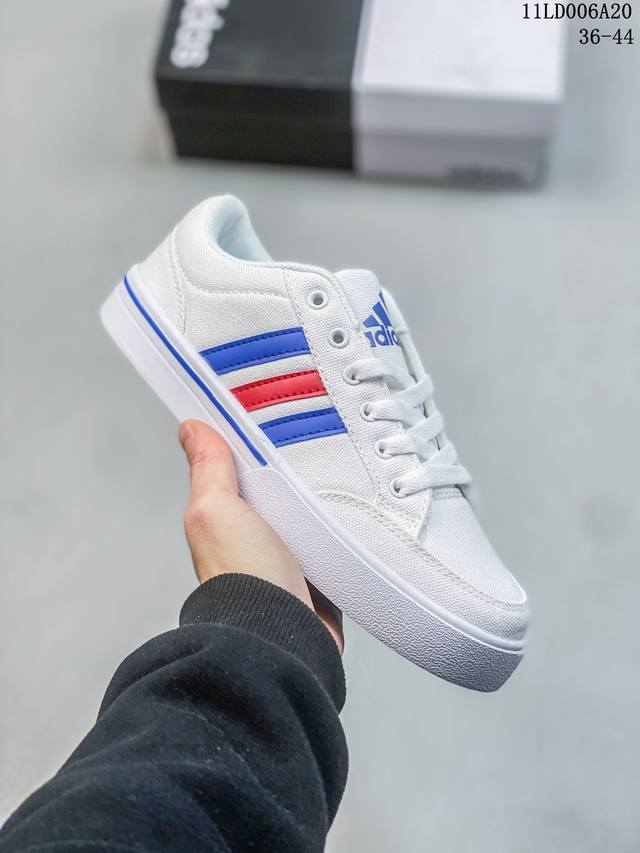 阿迪达斯 Adidas Nizza 校园板鞋 低帮系带 帆布鞋 三叶草低帮板鞋 货号：G17649 码数：36 37 38 39 40 41 42 43 44