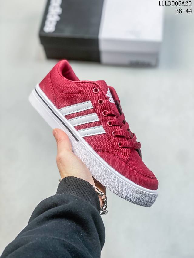 阿迪达斯 Adidas Nizza 校园板鞋 低帮系带 帆布鞋 三叶草低帮板鞋 货号：G17649 码数：36 37 38 39 40 41 42 43 44