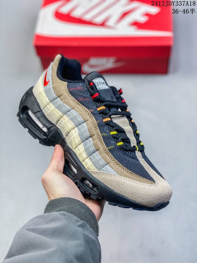 Nike 耐克 Air Max 95 潮流百搭 气垫缓震慢跑鞋 休闲防滑运动鞋！Nike耐克跑步鞋经典透气舒适运动鞋休闲鞋。为了迎接今年的世界地球日，Nike