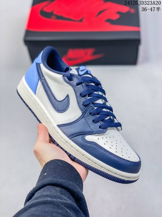 公司级带半码耐克 乔丹air Jordan 1 Low Aj1 乔1 乔丹1代aj1 低帮复古文化休闲运动篮球鞋。从1985 年面世的元年款汲取设计灵感，采用简