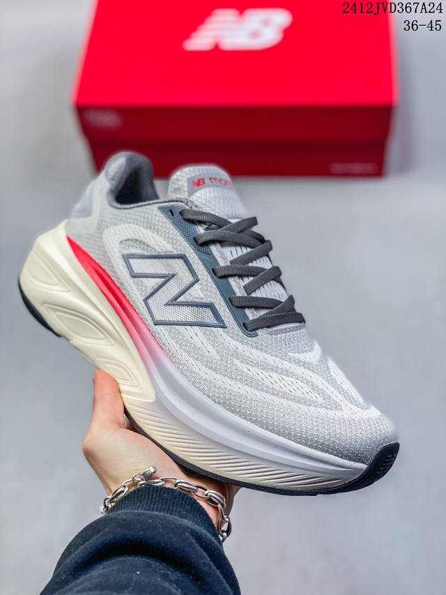 New Balance Nb休闲低帮跑步鞋，织物鞋面，舒适透气。鞋身设计方便穿脱。系带设计，贴合脚踝，鞋底设计采用耐磨的鞋底，增强耐用性。 货号：Mmorlb6