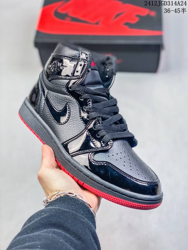 真标nike Air Jordan 1 Retro High Og Aj1代迈克尔 乔丹高帮耐克经典复古百搭休闲文化运动篮球鞋 货号:555088 003 尺码