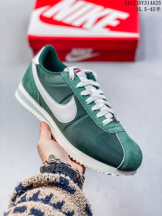 公司级nike Classic Cortez 耐克经典轻便舒适男子阿甘鞋休闲跑步鞋运动鞋 纯粹而执着的精神 使得cortez种在了一代人的心里 无论是否喜欢它复