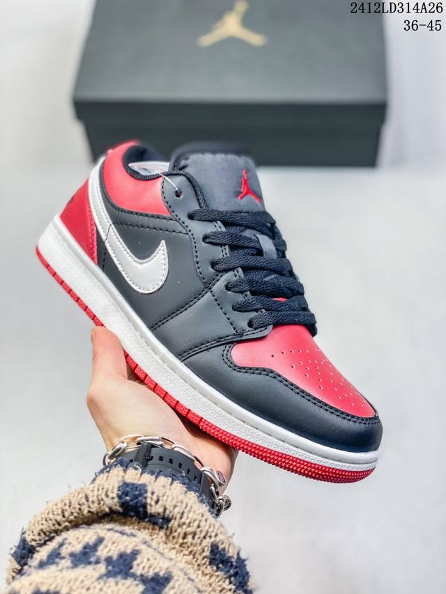 福利套现特价 二层皮带半码 乔丹air Jordan 1 Low Aj1低帮系列篮球鞋 官方同步配色 原装级产物 尺码：36-45半 36-40半 编码：12L