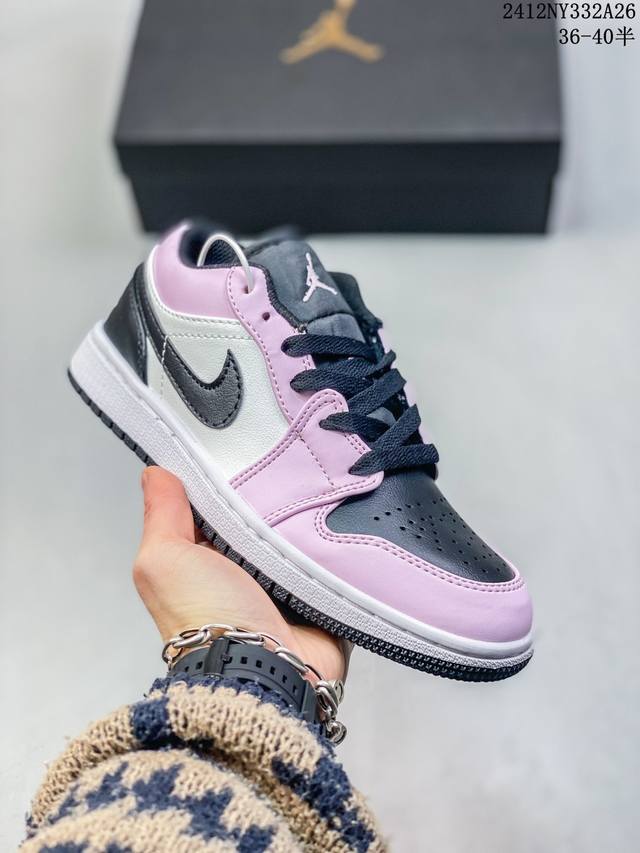 二层皮带半码 乔丹air Jordan 1 Low Aj1低帮系列篮球鞋 官方同步配色 原装级产物 尺码：36-45半 36-40半 编码：12Ny332A26