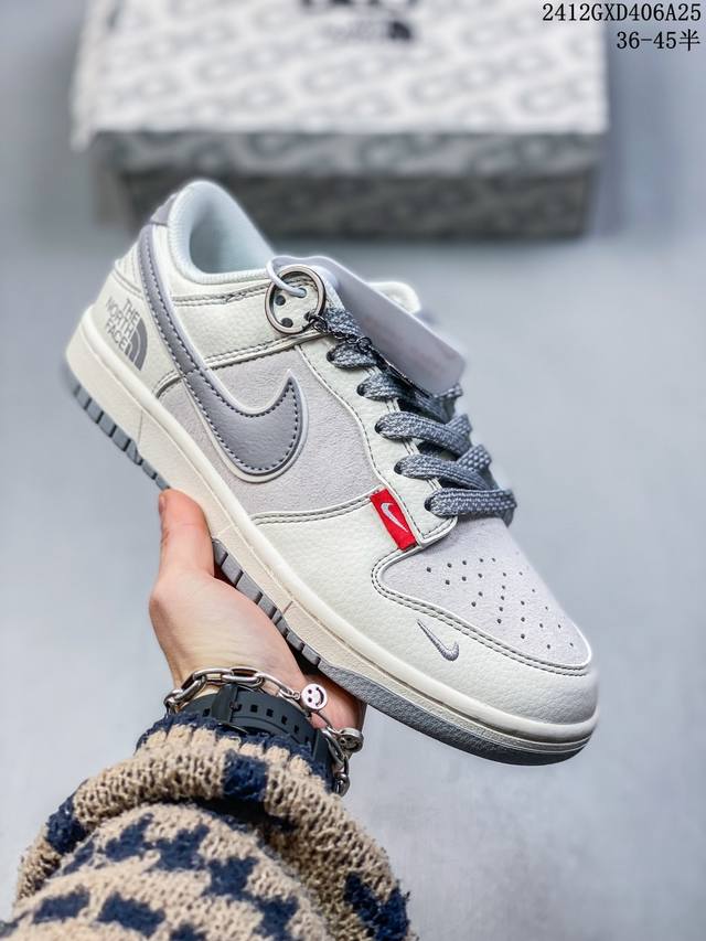 海外爆款限量发售！公司级 Nike Sb Dunk Low“北面蛇年系列 黑白黑勾” 周年高端定制 低帮休闲板鞋 定制鞋盒 大厂纯原品质出货 超高清洁度 皮料切