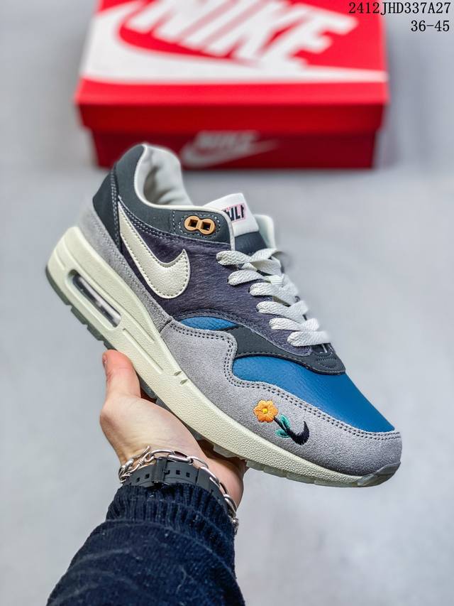 公司级nike Air Max 1 耐克气垫 缓震 耐磨运动鞋 鞋身材质均选择皮革 织物 麂皮多种材质覆盖 保证质感的前提下 层次感也相当不错 带有开窗式 Ai