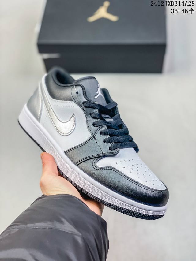 公司级nike Air Jordan 1 Low Se Aj1乔1低帮休闲板鞋 同步官方配色 官方货号:553558-131 尺码:36 36.5 37.5 3