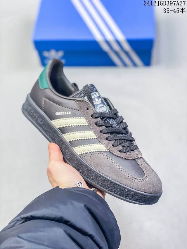 公司级adidas Originals Gazelle Indoor 三叶草休闲防滑耐磨低帮板鞋 鞋头出色设计 塑就出众贴合感 稳固的后跟贴合足部曲线设计 软弹