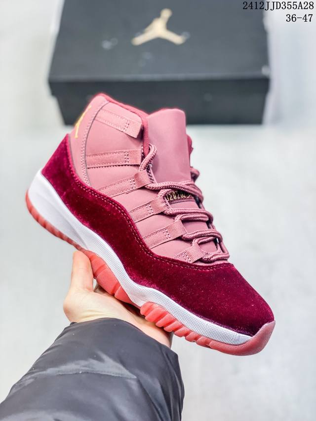 Air Jordan 11 Retro “Cool Gry”高帮 Aj11 乔丹11代 Aj11 乔11 高邦 灰白 狼灰 乔丹篮球鞋系列 整双鞋采用了经典的酷