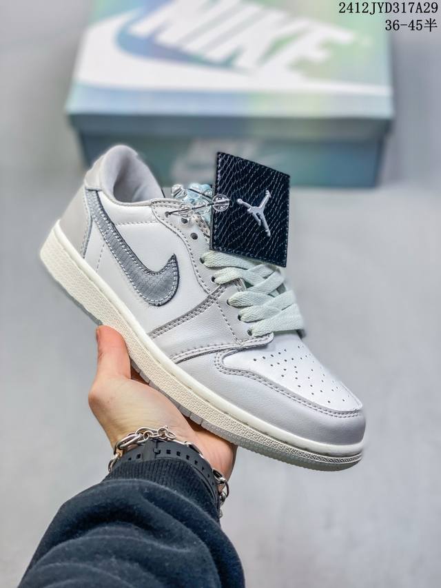 Nike Air Jordan 1 Low Se Aj1 低帮 蛇年限定 货号:Hf4080-001 尺码:36 36.5 37.5 38 38.5 39 40