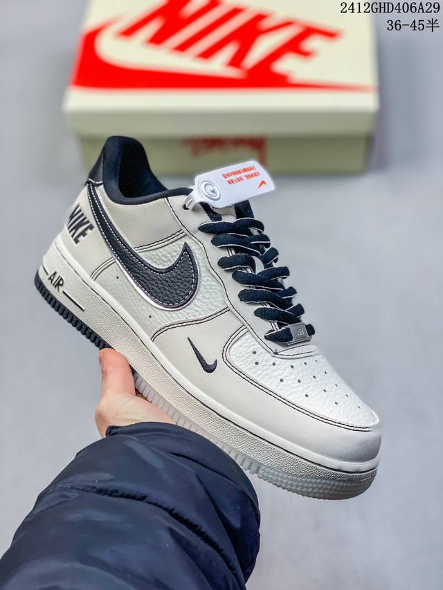 海外限量发售！公司级nike Air Force 1 '07 Low “斯图西联名--黑白勾”空军一号 低帮 运动鞋 休闲鞋 折边针车 工艺难度大 原楦头原纸板