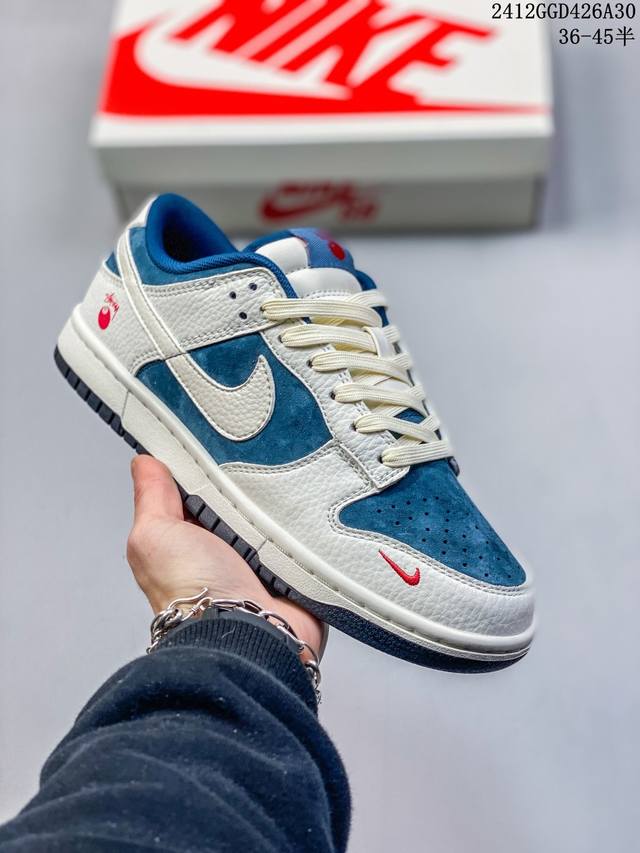 海外爆款限量发售！中八高端定制nike Sb Dunk Low“斯图西联名 藏青米白高端定制 低帮休闲板鞋 定制鞋盒 大厂纯原品质出货 超高清洁度 皮料切割干净