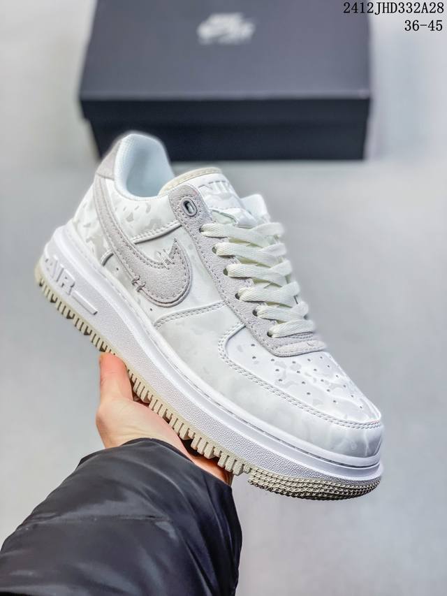 Nike Air Force 1 Luxe Af1男子空军低帮增高休闲板鞋 9605- 尺码：36-45 编码：12Jhd332A28