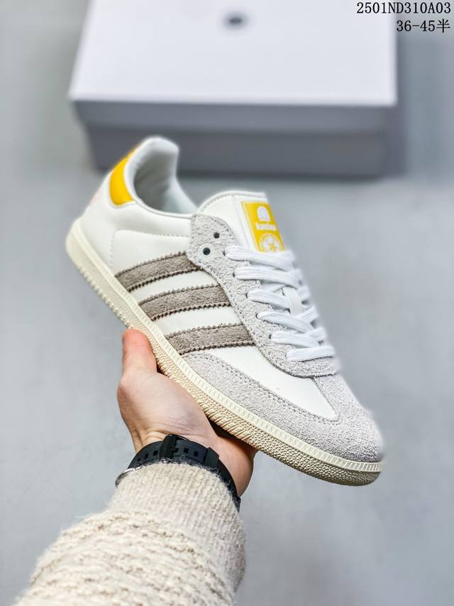 真标 阿迪达斯 Adidas Wb Pony Tonal Samba 运动板鞋 经典三叶草与德训鞋结合 复古种草。年，是阿迪达斯samba之年。Samba系列的