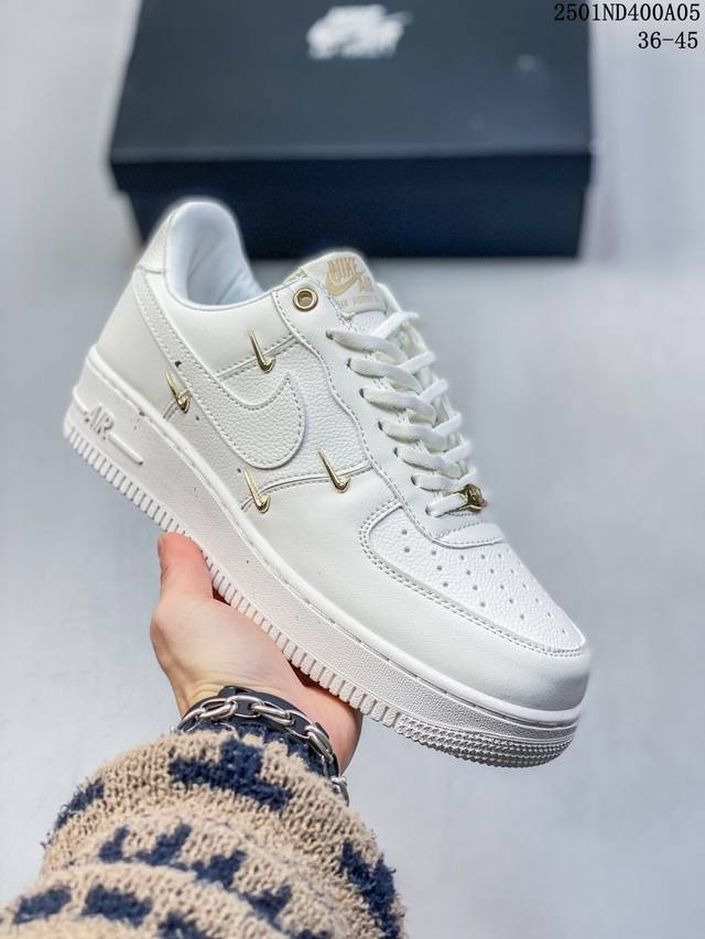 公司级 Nike Air Force 1 Low 四勾 原楦头原纸板 打造纯正空军版型 专注外贸渠道 全掌内置蜂窝气垫 原盒配件 原厂中底钢印、拉帮完美 货号：