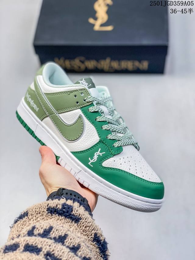 耐克 Nike Dunk Low Retro 运动鞋复古板鞋 Ysl联名。作为 80 年代经典篮球鞋款，起初专为硬木球场打造，后来成为席卷街头的时尚标杆，现以经