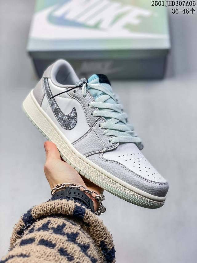 真标带半码 Air Jordan 1 Low Og 蛇年 Cny 低帮 蛇年限定 白灰黑 Aj1 乔丹1代 Aj1 乔1 低邦 白黑 男女同款 乔丹篮球鞋系列