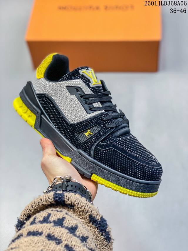 全新lv 钻石路易威登louis Vuitton Trainer Sneaker Low休闲运动文化百搭板鞋 ！ 编码：01Jld368A06 Size:36～