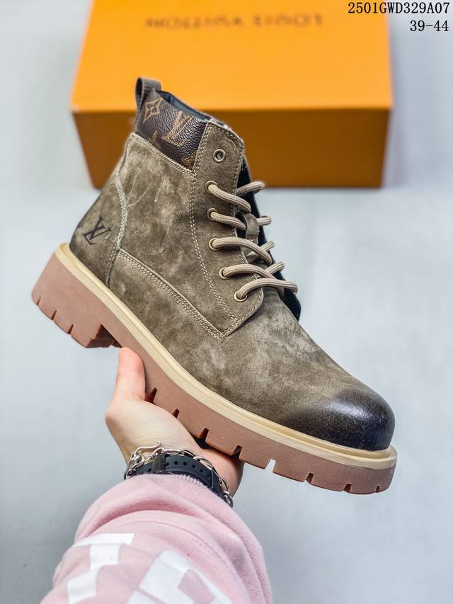 年终清仓 特价福利 Lv X Timberland Lv联名添柏岚大黄靴 顶奢流量品牌与时代经典的结合之作 #代购专供品质 高弹modern 外置防滑橡塑发泡超