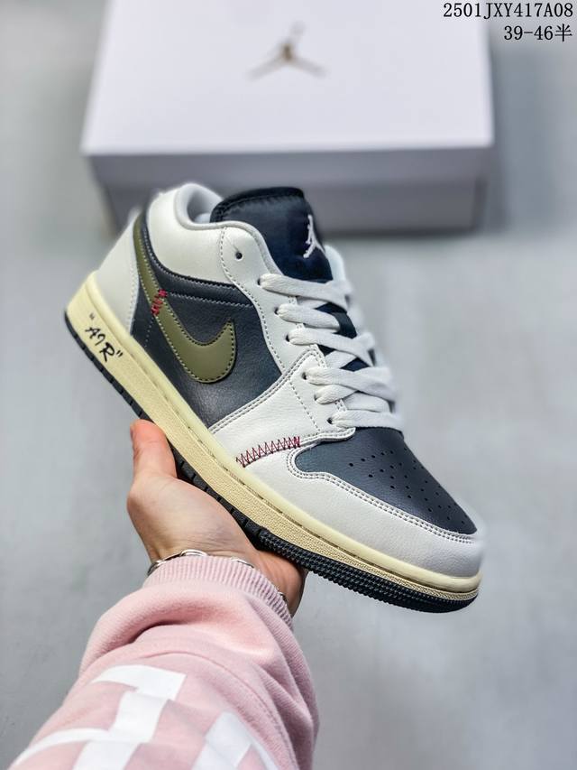 Air Jordan 1 Low Aj1乔1低帮休闲板鞋 同步官方配色 原档冲孔鞋头 正确满胶鞋垫 四线拉帮 原厂织唛标 鞋舌高弹海绵填充。 Size：35.5