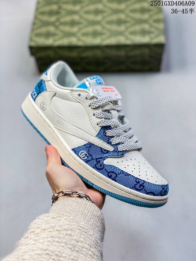 Travis Scott X Fragment Design X Jordan Air Jordan 1 Low Og Sp “古驰联名 白蓝花纹” 多方联名合