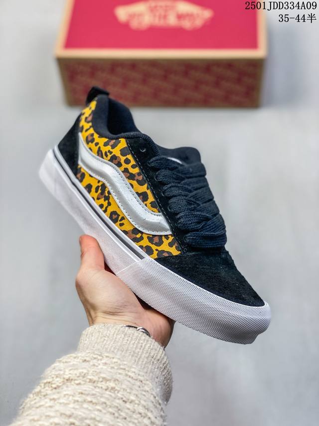 Vans Knu Skool 百搭休闲防滑减震低帮 板鞋男女同款 颜色：Vans 面包豹纹白条 尺码：35 36 36.5 37 38 38.5 39 40 4