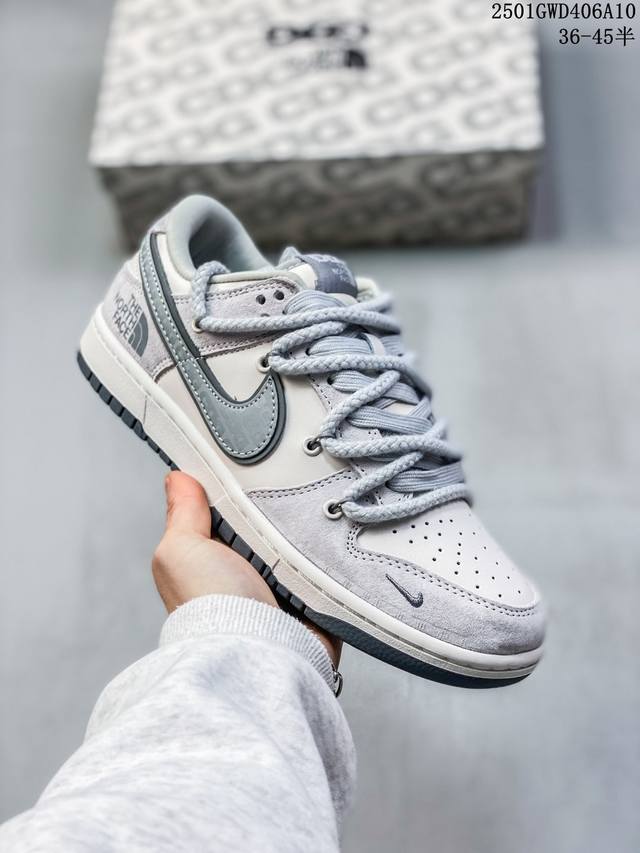 海外爆款限量发售！公司级 Nike Sb Dunk Low“ 北面联名 猪八灰” 周年高端定制 低帮休闲板鞋 定制鞋盒 大厂纯原品质出货 超高清洁度 皮料切割干