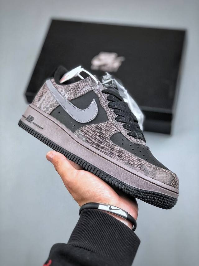 Nike Air Force 1 Low 07 Year Of The Snake 蛇鳞棕 原楦头原纸板 打造纯正低帮空军版型专注外贸渠道 全掌内置蜂窝气垫 原