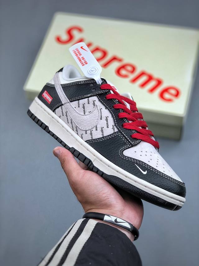 Nike Sb Dunk Low X Supreme 米黑红小钩纯原大厂出品 极力推荐原装头层材料 独家版型蒸餾加工帶來的是更好的视觉和脚感体验大厂纯原品质出货