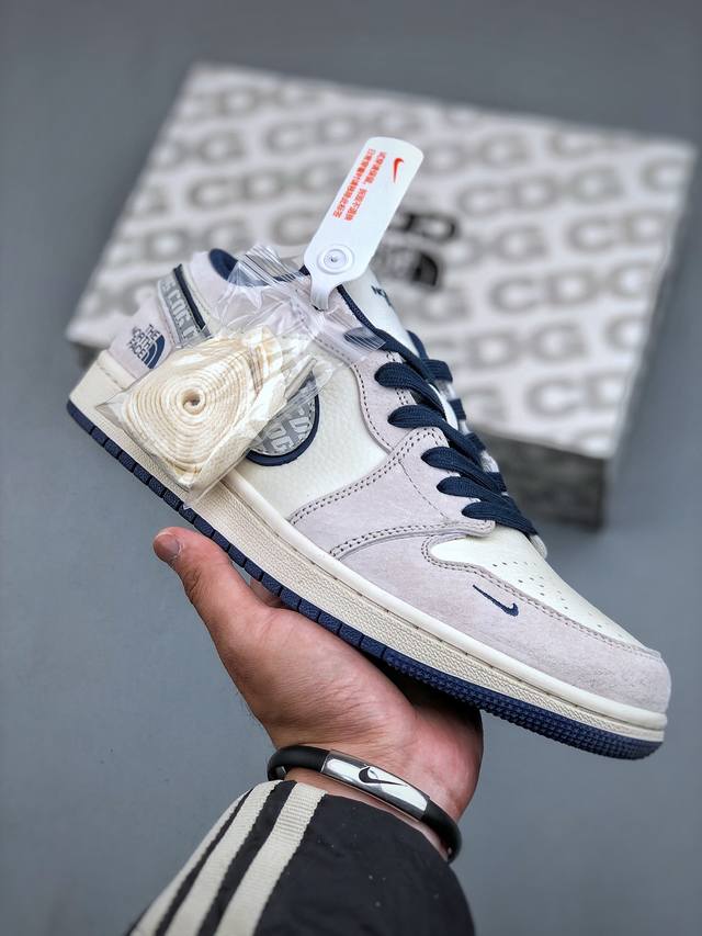 Air Jordan 1 Retro Low X The North Face 米蓝小钩官方同步新色 原装级产物拒绝公底 立体鞋型 细节完美 高清洁度 购置公司