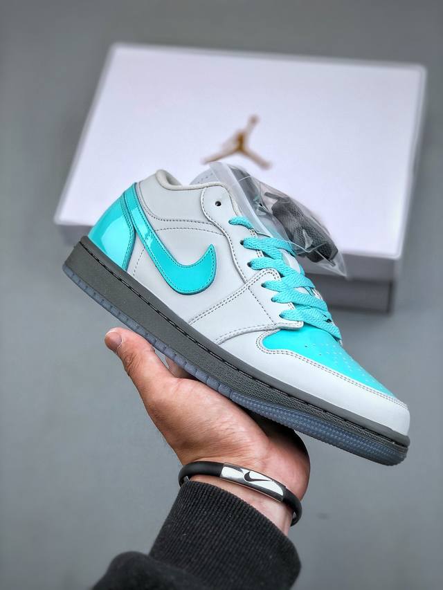 Air Jordan 1 Low Aj1 乔1漆皮灰绿 同步官方配色 市场唯一独家头层皮打造 原鞋原档案开发 原厂皮料 原档冲孔鞋头 正确满胶鞋垫 四线拉帮 原