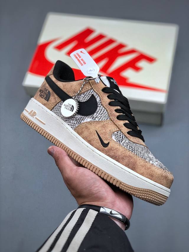 Nike Air Force 1 Low 07 X The North Face 棕黑小钩原楦头原纸板 打造纯正低帮空军版型专注外贸渠道 全掌内置蜂窝气垫 原盒