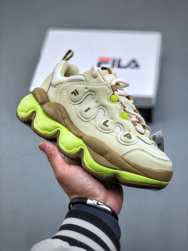 Fila Fusion 斐乐潮牌 时尚潮流休闲运动板鞋 纯原版本鞋面设计理念源自于历史篮球鞋款smash 从其复古鞋面提炼元素 结合板鞋鞋底做现代拼接的混搭风格