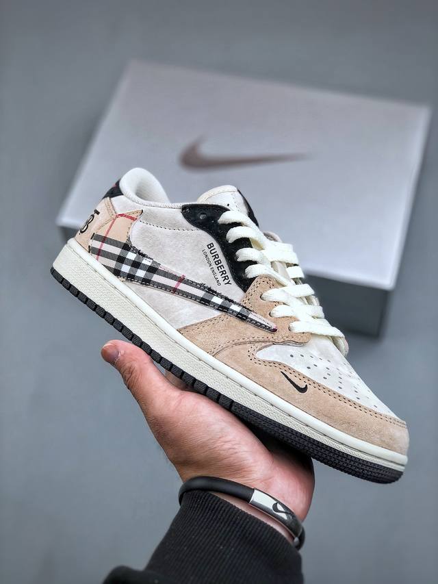 Travis Scott X Nike Air Jordan 1 Low X Burbrry Air Jordan 1 Low 反转灰棕黑小钩倒钩 纯原版本全鞋