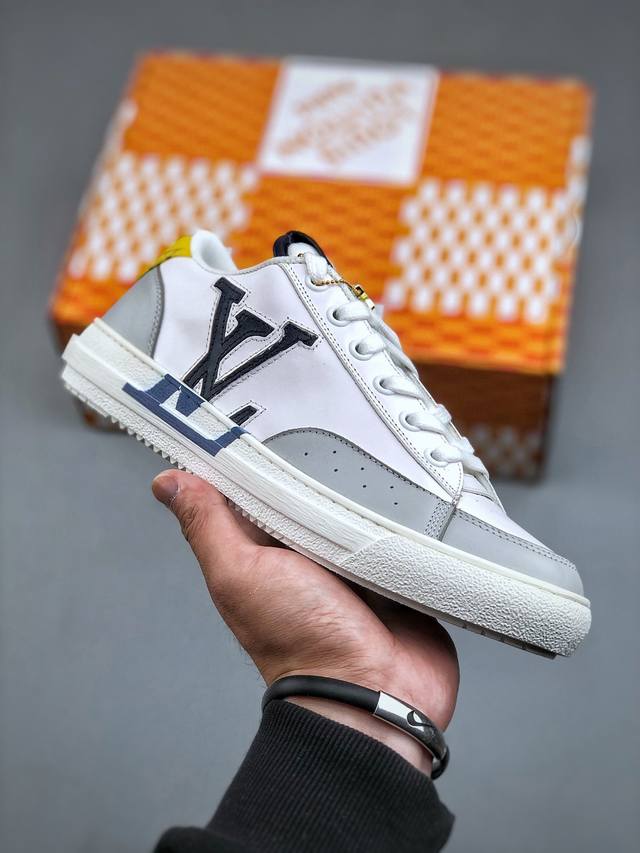 Lv Trainer 轻奢单品 代购级别 Zp级全套包装 Lv Trainer 最新配色运动鞋原购购入历时近两个月开发打造配色超好看 完美楦型 调试了两个月鞋面